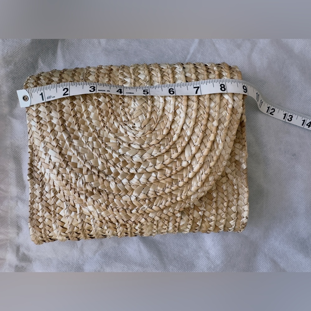 NWOT EPC Woven Straw Clutch - Picture 6 of 8